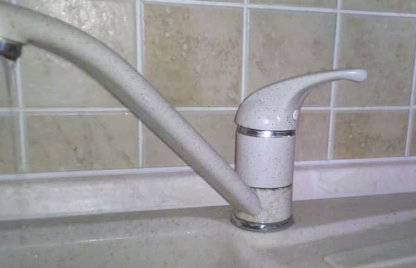 Що робити, якщо тече кран