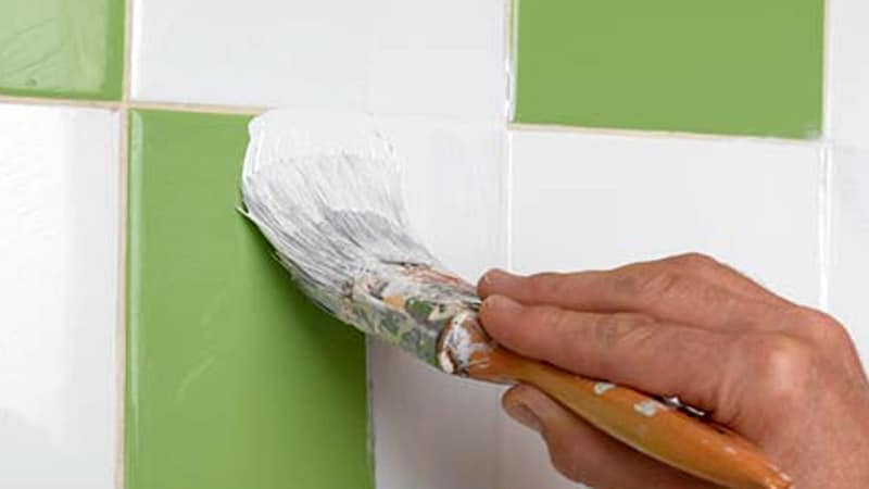 Фарба для плитки у ванній: як пофарбувати плитку у ванній
