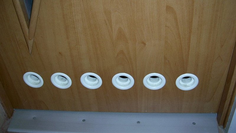 Як позбавитися від конденсату на бачку унітаза