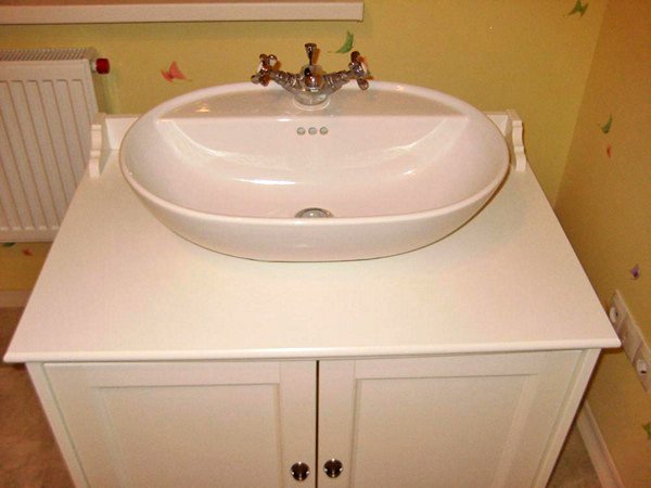 Мойдодир для ванної: різновиди та самостійна установка