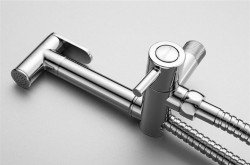 Вибираємо змішувач для раковини з гігієнічної лійкою (душем) Вибираємо змішувач для раковини з гігієнічної лійкою (душем)