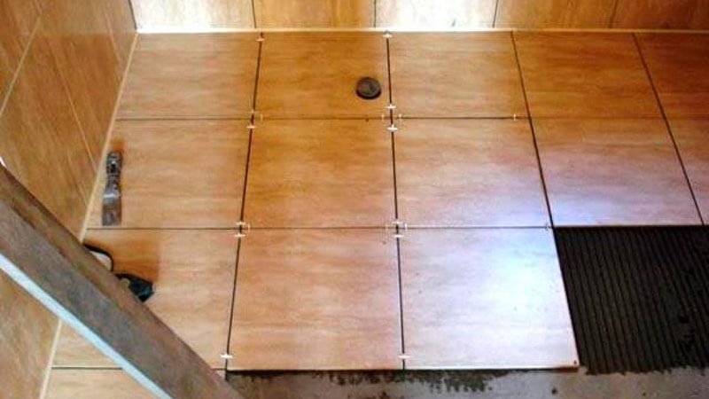 Укладання кахлю у ванній своїми руками