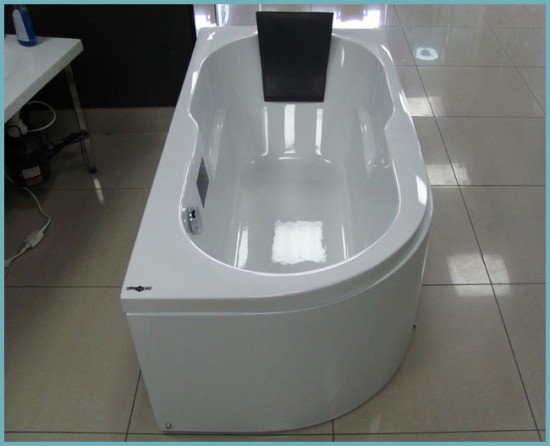 Поради експертів: як правильно вибрати собі акрилову ванну