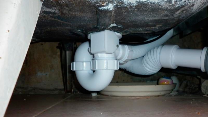 Сифон для ванни: який краще вибрати і встановити