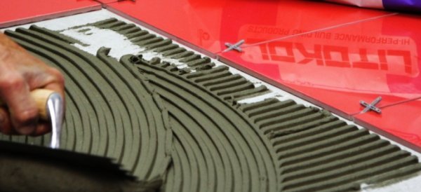 Товщина плитки для підлоги, для стін, стелі а також клею