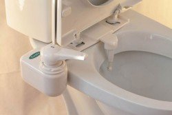 Біде у вигляді приставок, кришок і насадок для унітазу. Особливості моделей, монтаж, відгуки