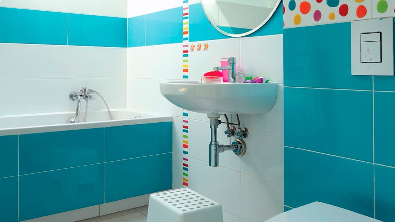 Плитка для ванної бамбук: фото жовта і блакитна кімната