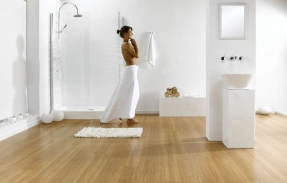 Вологостійкий ламінат – сучасне підлогове покриття для ванної кімнати: характеристики, особливості його вибору, поради Вологостійкий ламінат – сучасне підлогове покриття для ванної кімнати: характеристики, особливості його вибору, поради