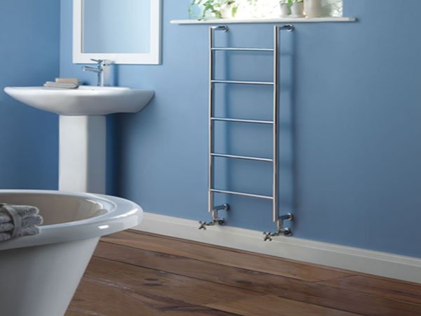 Вибираємо полотенцесушитель водяній з нержавіючої сталі