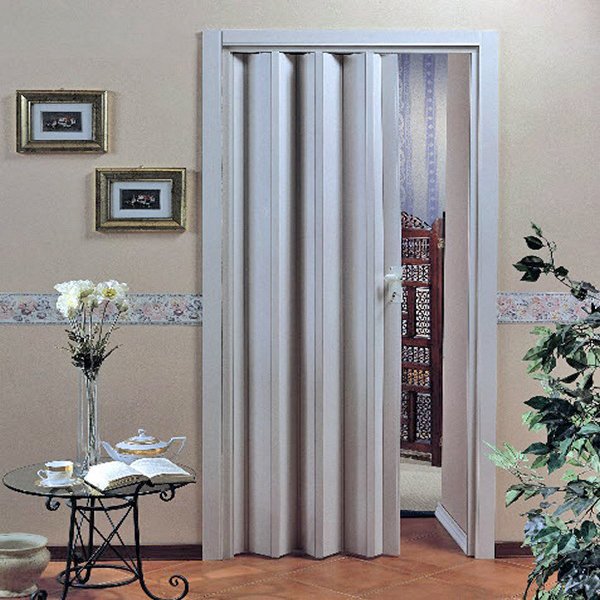 Пластикові двері для ванної: переваги і недоліки, монтаж своїми руками