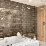Золота плитка для ванної кімнати: нетипової дизайн