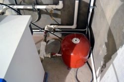 Майструємо своїми руками: розширювальний бак для системи опалення Майструємо своїми руками: розширювальний бак для системи опалення