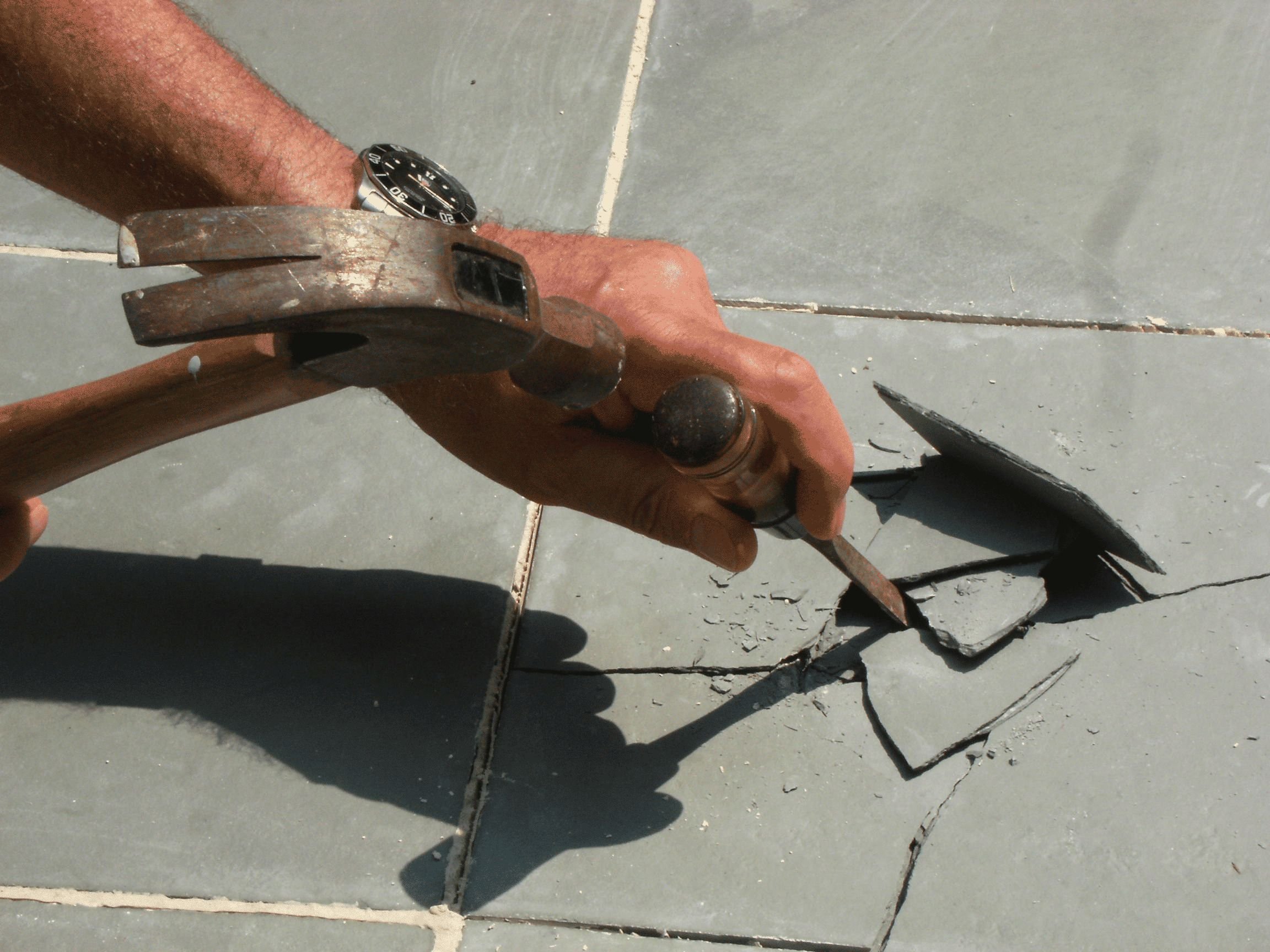 Як робиться реставрація керамічної плитки і що нам знадобиться