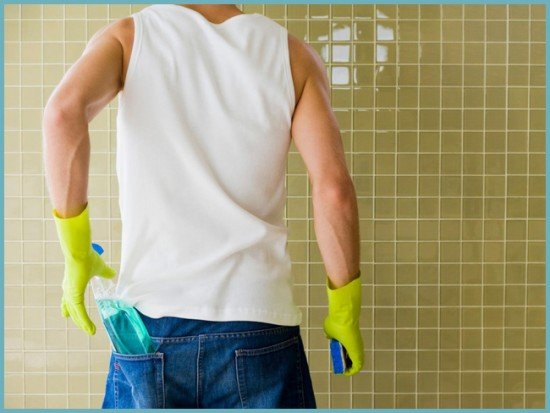 Як за допомогою народних засобів і побутової хімії очистити шви у ванній від плісняви та грибка