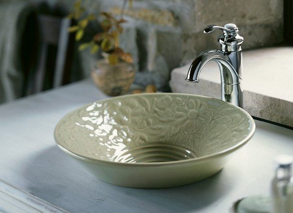 Раковина накладна: її переваги, особливості та різновиди