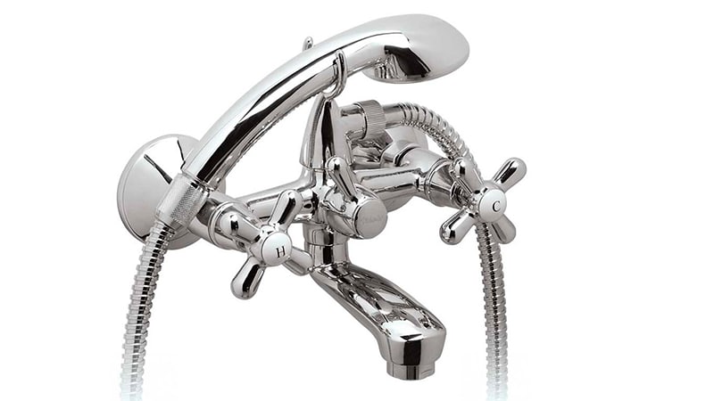 Установка змішувача у ванній своїми руками: як правильно виконати монтаж на стіну і заміну