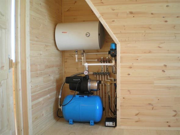 Розширювальний бак для холодної води: критерії вибору та інструкція по установці