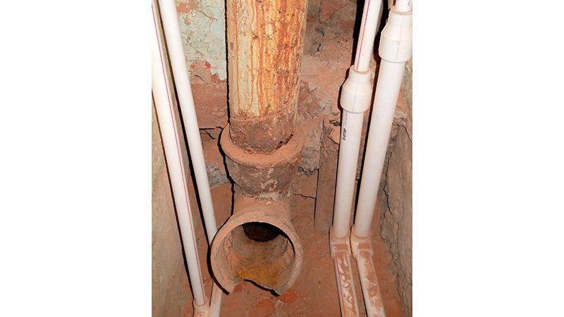 Заміна стояка каналізації в квартирі своїми руками