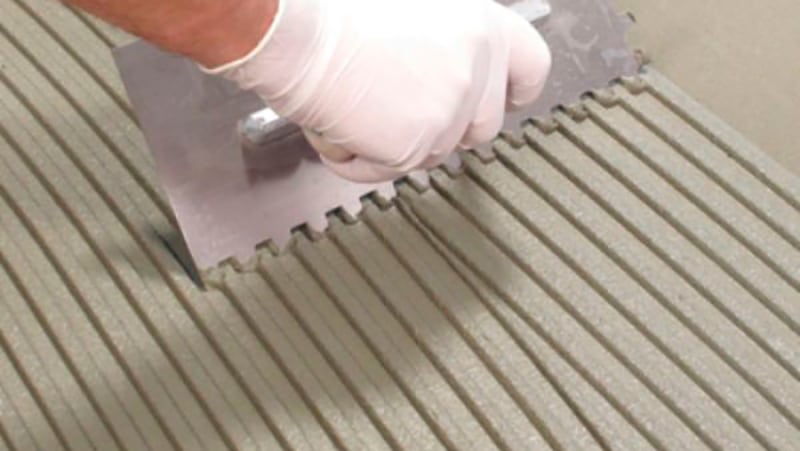 Клей для плитки у ванній: який плитковий клей краще вибрати