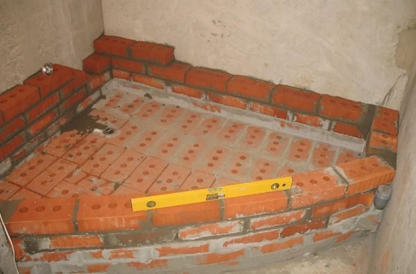 Як зробити ванну з цегли своїми руками — відео інструкція та фото