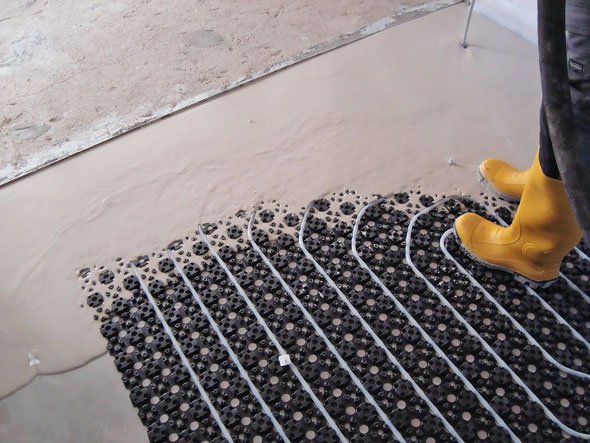 Теплі підлоги в лазні: особливості водяної та електричної системи опалення, монтаж своїми руками, поради та рекомендації фахівців