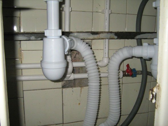 Вибираємо правильний сифон для кухонної мийки (раковини) Вибираємо правильний сифон для кухонної мийки (раковини)