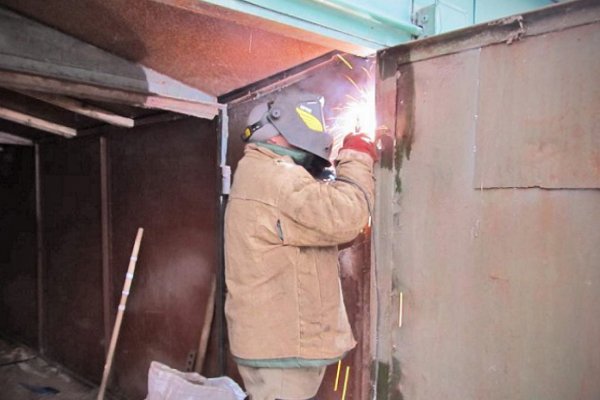 Гаражні ворота своїми руками