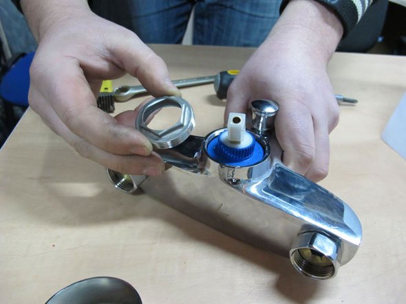 Як розібрати і відремонтувати змішувач