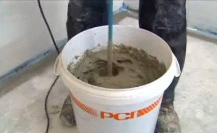 Як клеїти плитку у ванній своїми руками