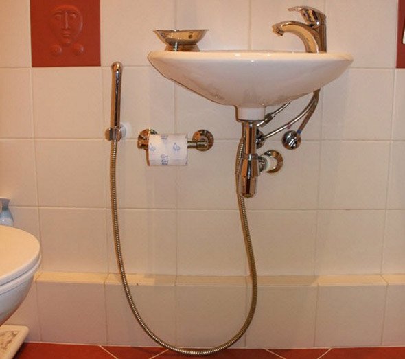 Вибираємо і встановлюємо змішувач з гігієнічним душем (лійкою) для унітазу Вибираємо і встановлюємо змішувач з гігієнічним душем (лійкою) для унітазу