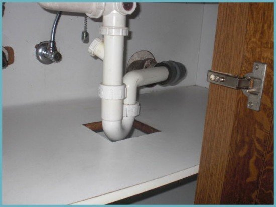 Вибираємо правильний сифон для кухонної мийки (раковини)