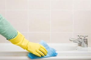 Чим мити акрилову ванну в домашніх умовах?