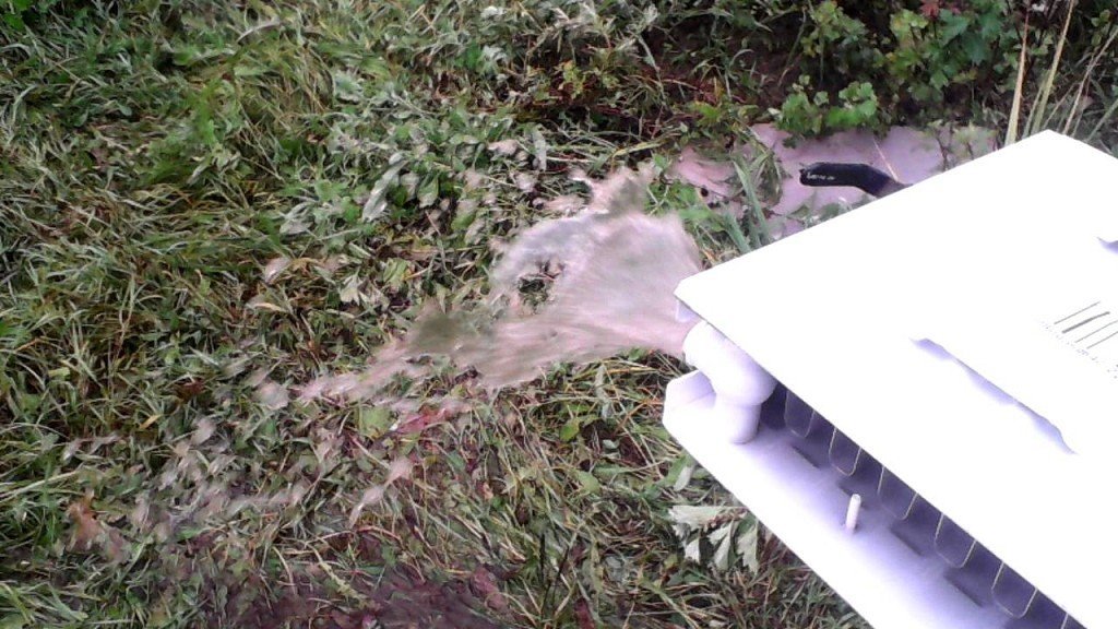 Промивання батарей опалення: методи і прийоми