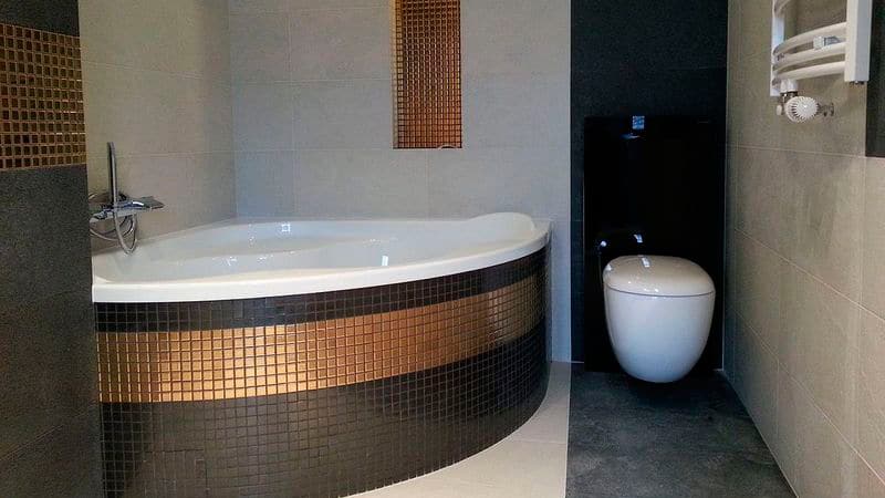 Екран під ванну: як правильно вибрати