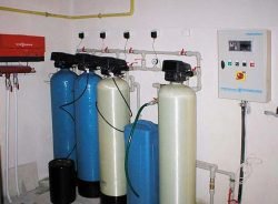 Очищення води зі свердловини і колодязі від заліза: як вибрати фільтр для дачі або приватного будинку?