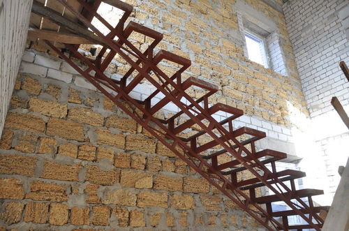 Металевий каркас для сходів своїми руками Металевий каркас для сходів своїми руками