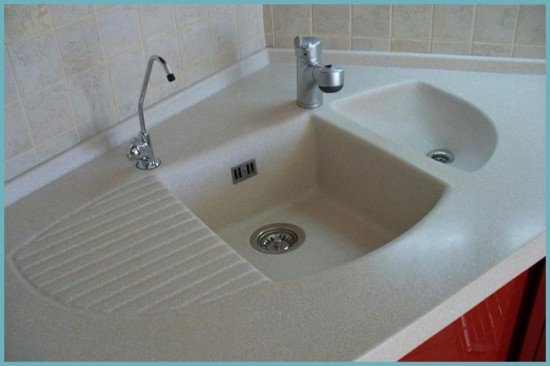 Вибираємо камяну мийку для кухні