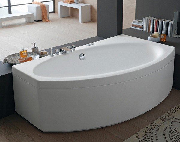 Асиметричні ванни: їх переваги та недоліки, різновиди і особливості дизайну Асиметричні ванни: їх переваги та недоліки, різновиди і особливості дизайну