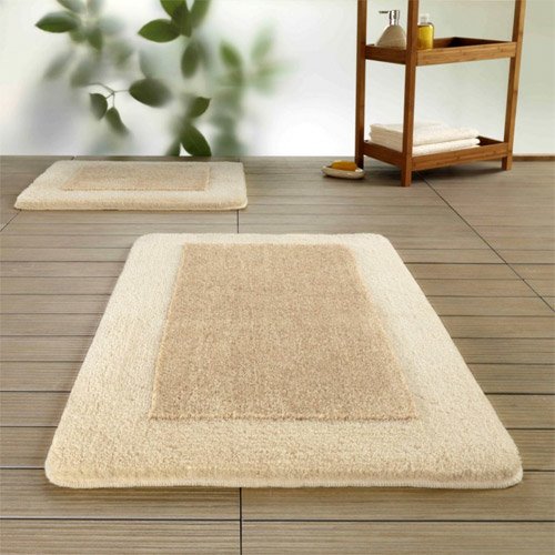 Килимок для ванної кімнати нековзний, як вибрати і які види