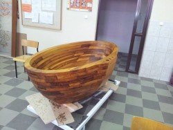 Деревяна ванна в інтерєрі: бути чи не бути?