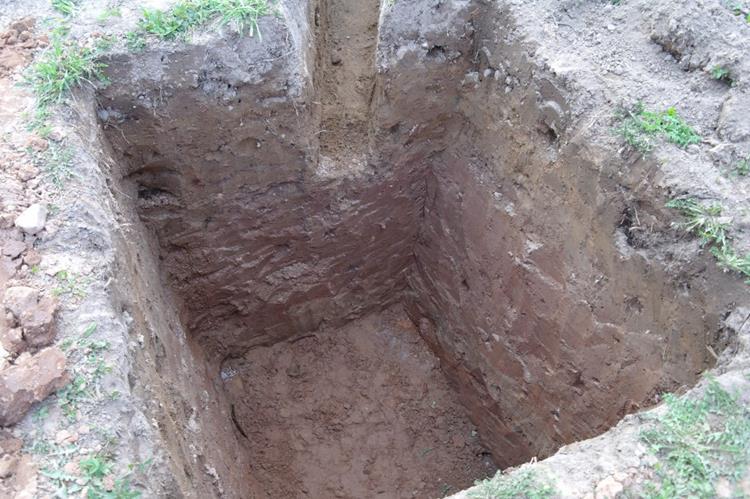 Як зробити вигрібну яму з цегли своїми руками