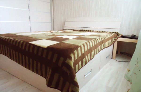 Дизайн спальні 9 кв м: освітлення, кольору, меблі