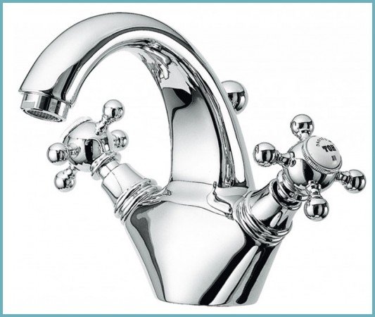 Чому починає гудіти кран при включенні води