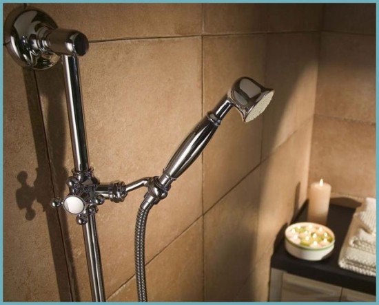 Який вибрати змішувач з душем для установки у ванній