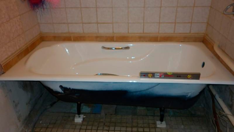 Установка ванни своїми руками