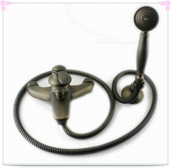 Душова панель з тропічним душем і змішувачем, які бувають види