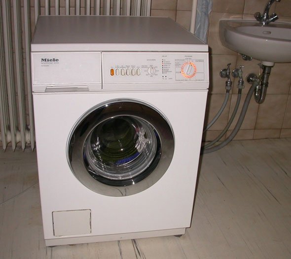 Підключення пральної машини до водопроводу і каналізації: корисні поради