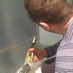 Герметизація душової кабіни своїми руками: відео інструкція