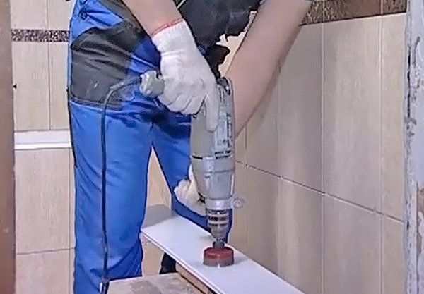 Точкові світильники для ванної: різновиди та особливості монтажу Точкові світильники для ванної: різновиди та особливості монтажу