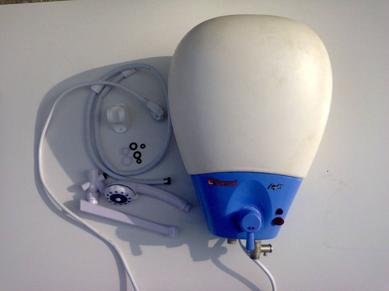 Якими бувають електричні накопичувальні нагрівачі води, огляд моделей